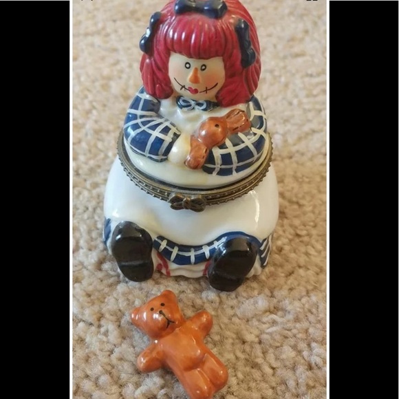 Rare Vintage Raggedy Ann Porcelain Trinket Box - Picture 1 of 10